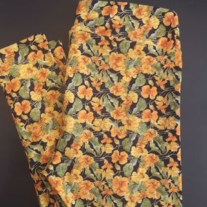 Lularoe Leggings Flower Pattern NWT